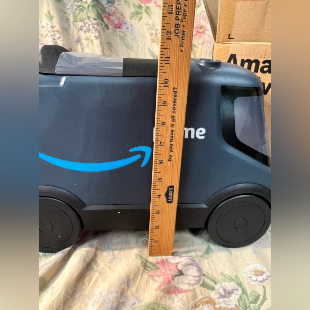 Amazon Prime Blue Delivery Ride on Van - Picture 13 of 16